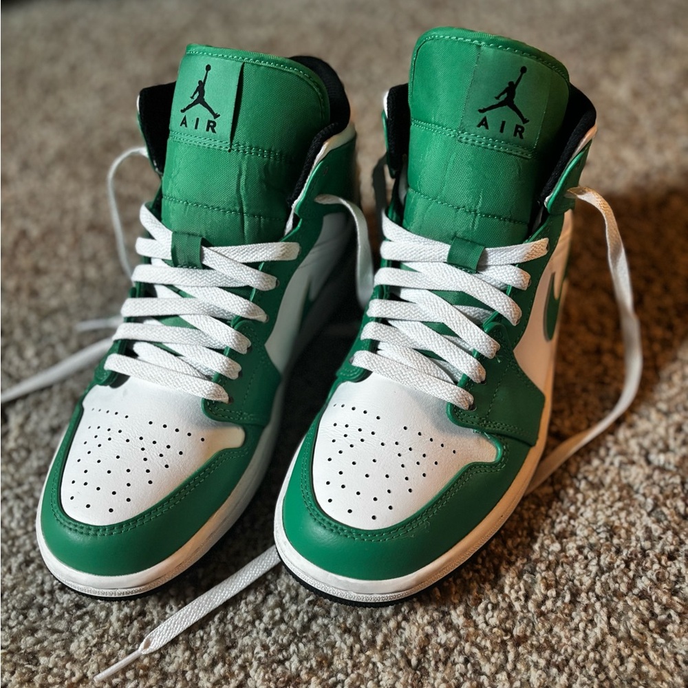 Jordan 1 Mid - Lucky Green